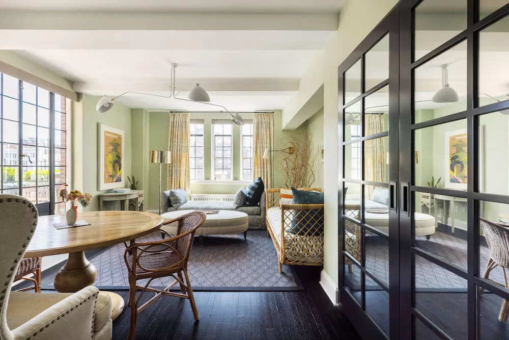Gramercy Park Renovation Created a Vibrant Pied-à-Terre